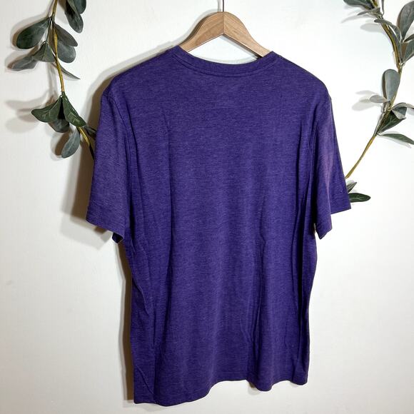 Minnesota Vikings Purple Tshirt - Picture 4 of 4